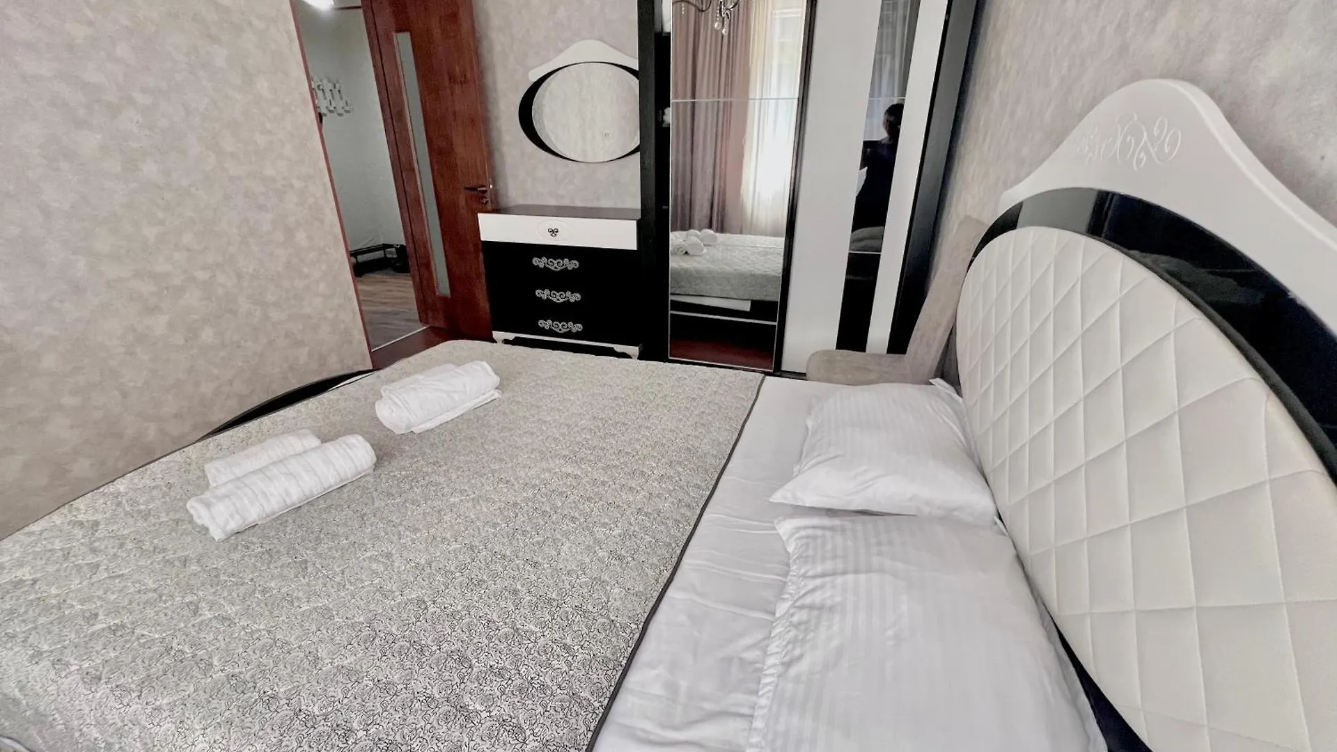 2Bedroom Home Inn At Jikia'S Green Complex-Central Τυφλίδα Διαμέρισμα